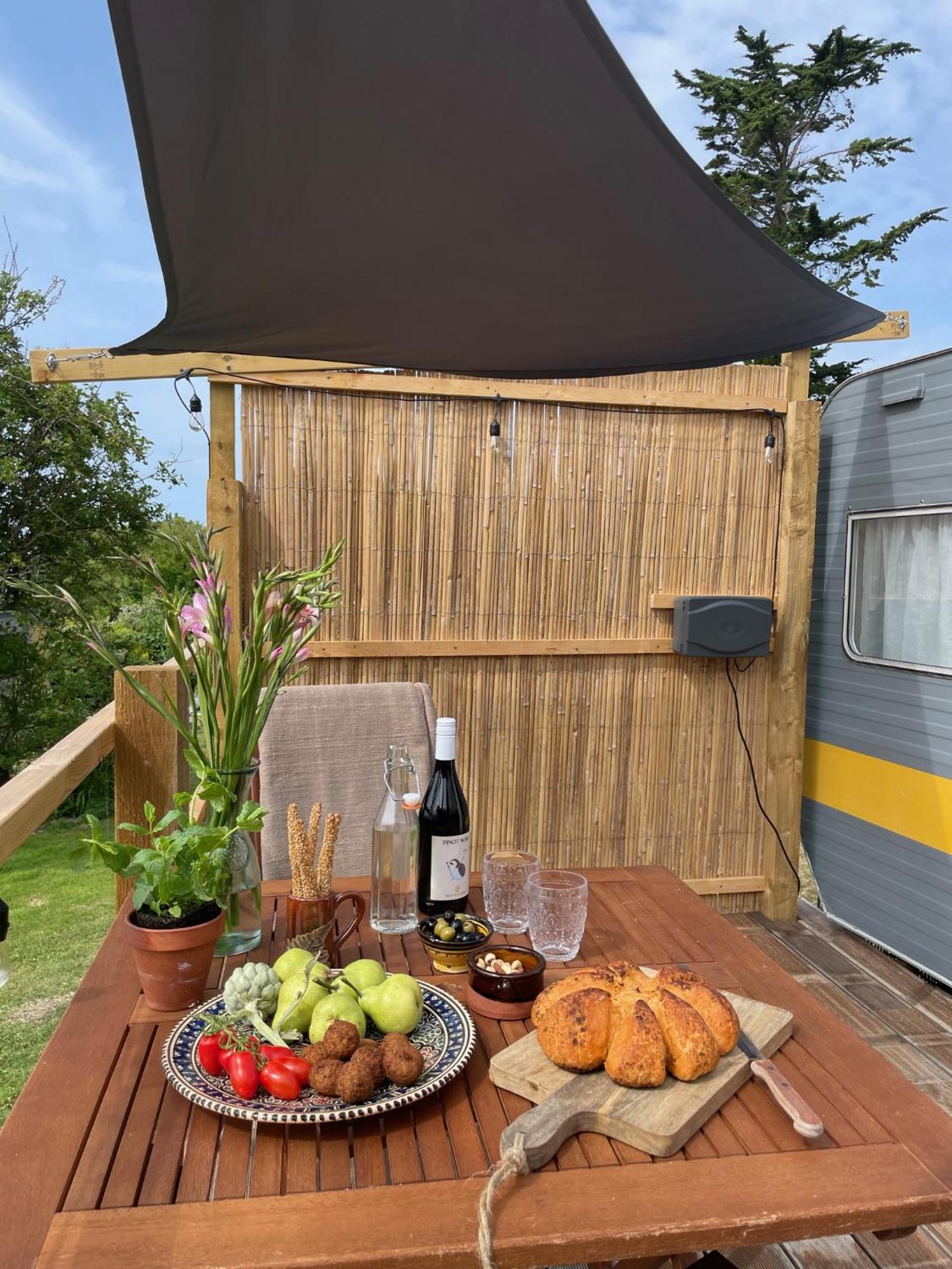 Puckaster Cove Garden Yurt Hotel Niton Kültér fotó